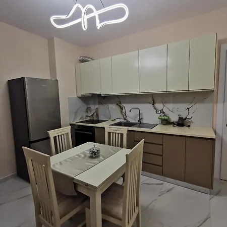 Seabreeze Daire Golem (Tirana)